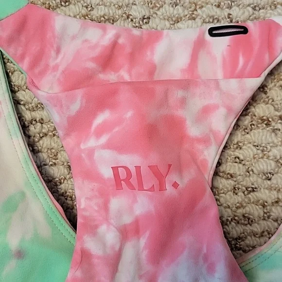 RLY Active Brooklyn Pocket Sports Bra. Size Medium. Pink and Green Tye Dye - Picture 3 of 4